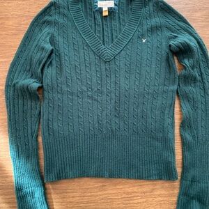 American Eagle Size L V Neck Cable Knit Sweater